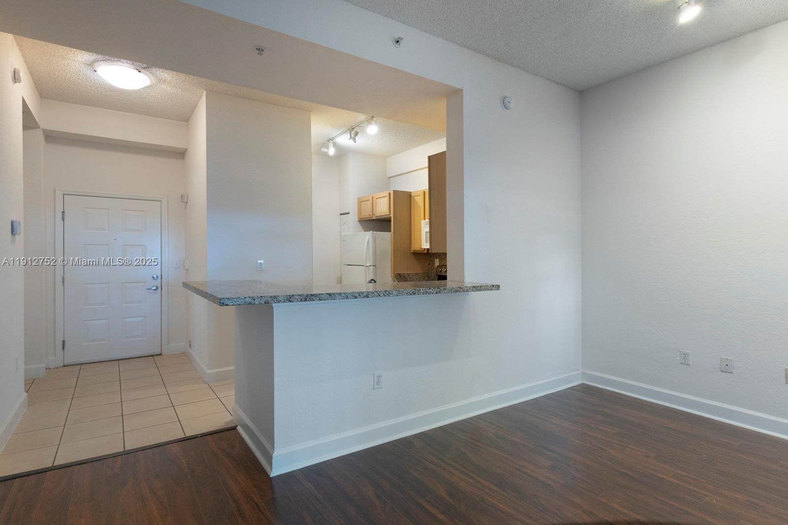 VALENCIA CONDO - Residential Lease