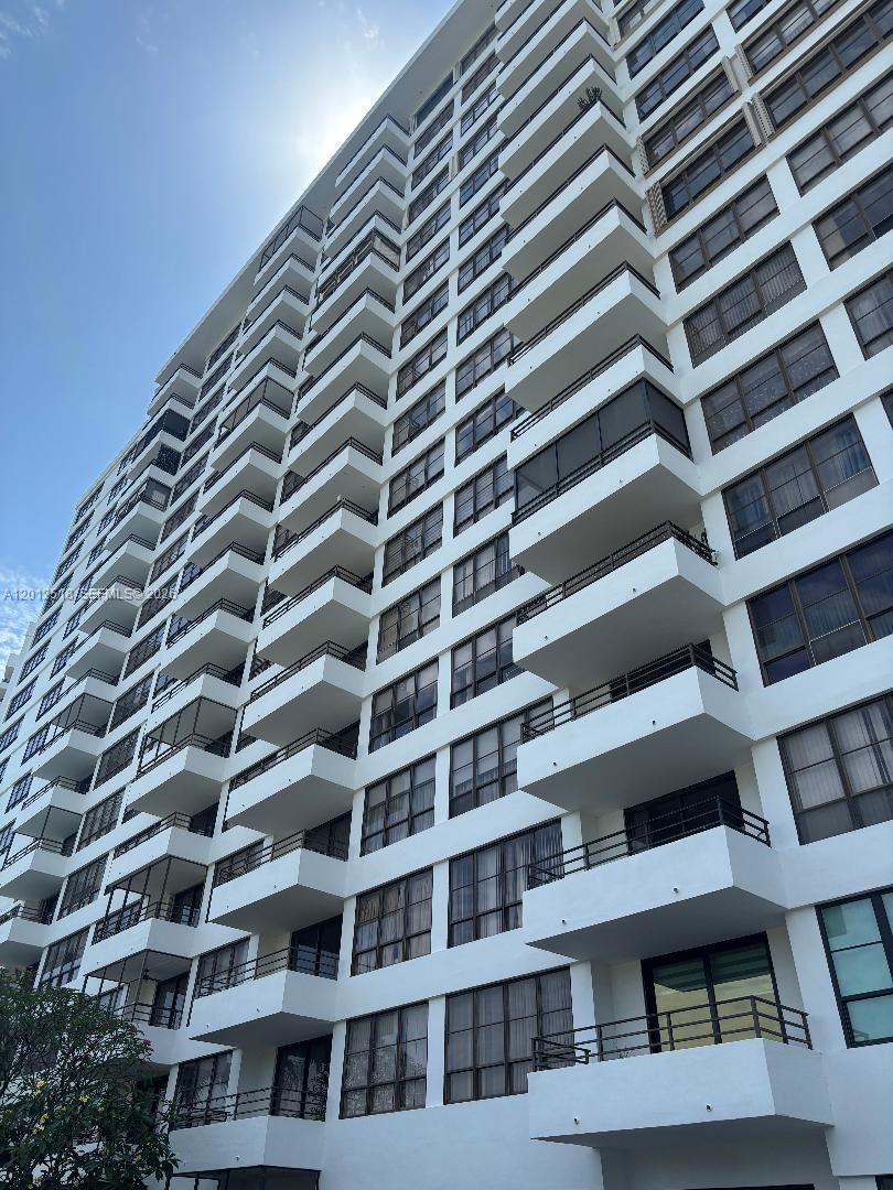 OLYMPUS CONDO PHASE - Residential
