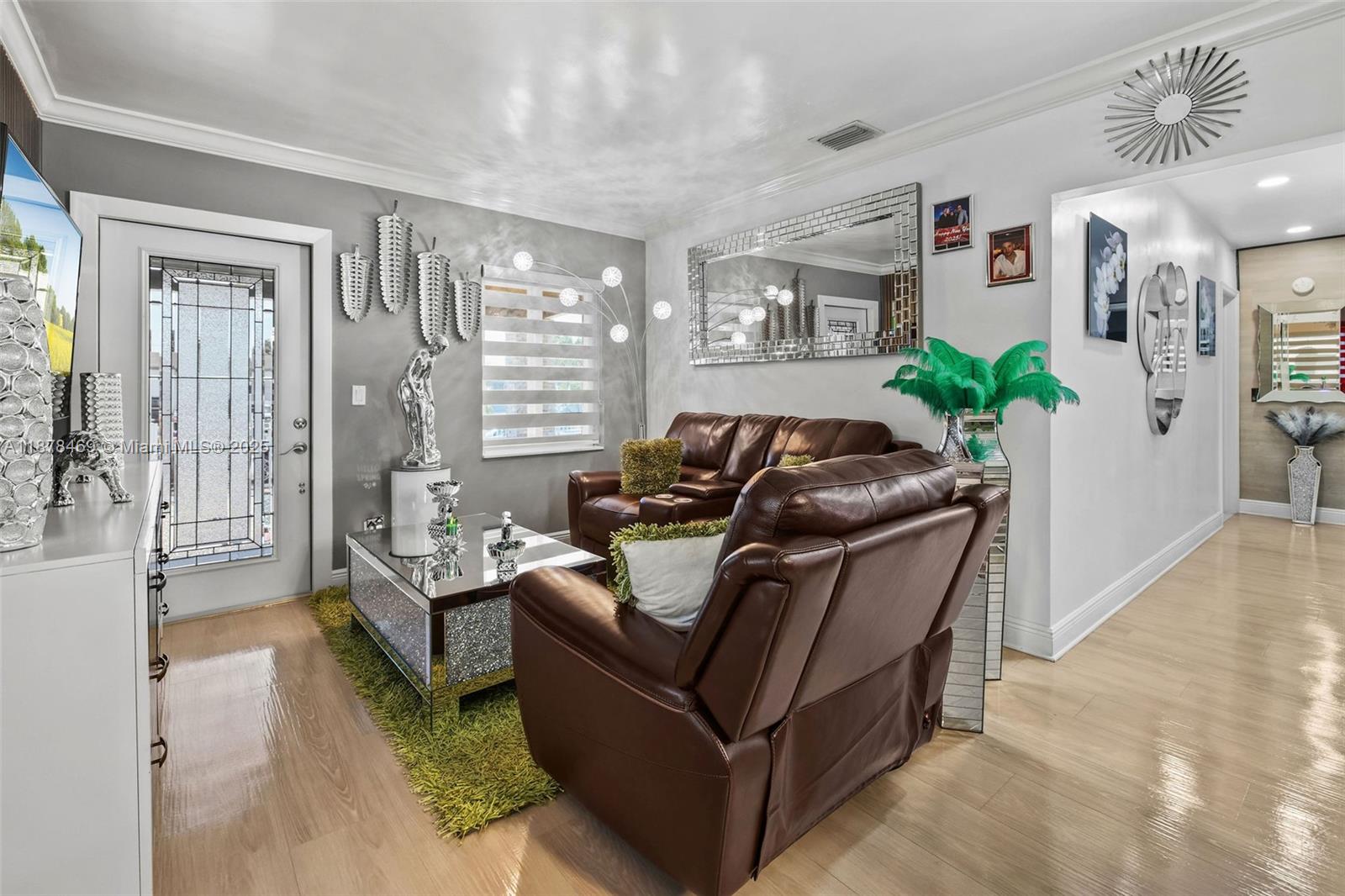 RICHMOND HEIGHTS - Residential