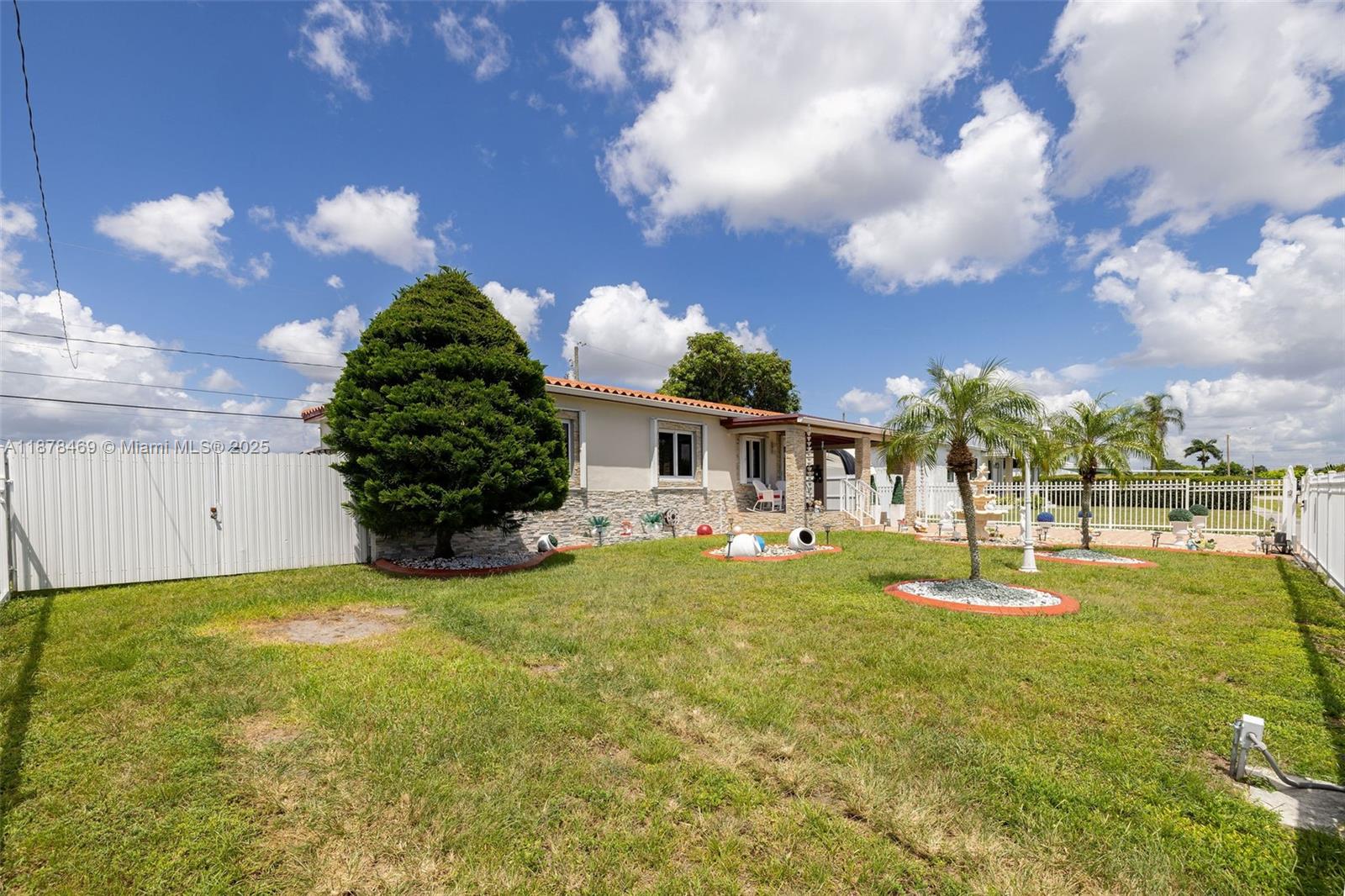 RICHMOND HEIGHTS - Residential