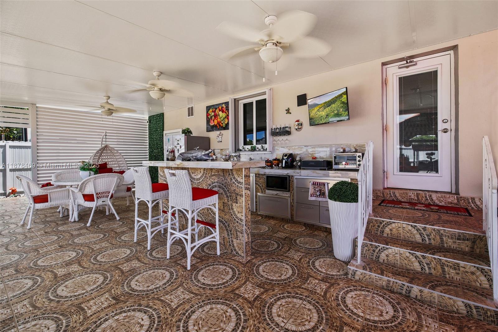 RICHMOND HEIGHTS - Residential