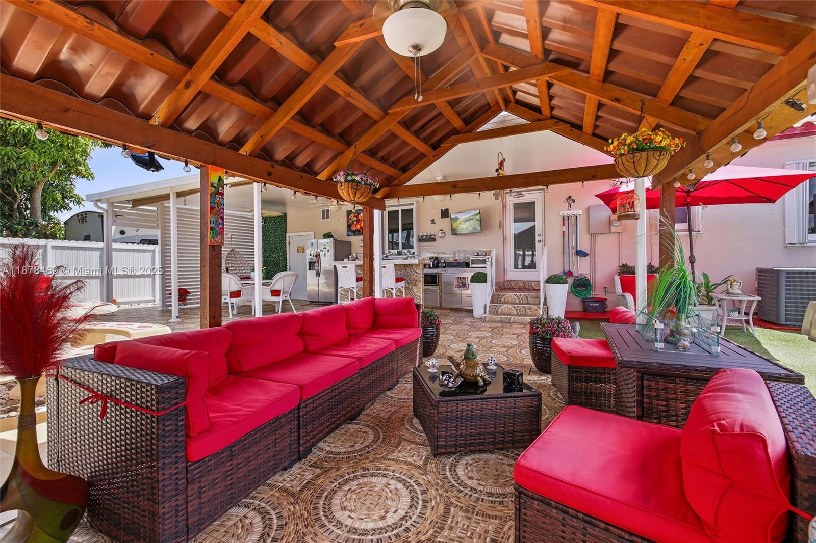 RICHMOND HEIGHTS - Residential