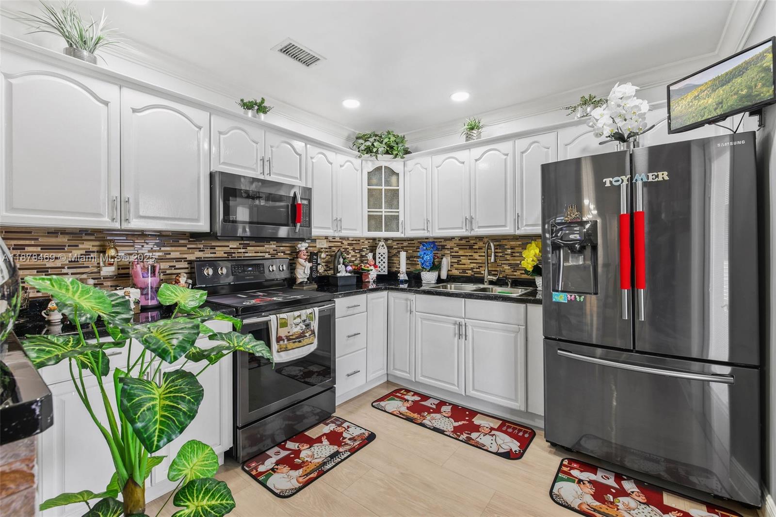 RICHMOND HEIGHTS - Residential