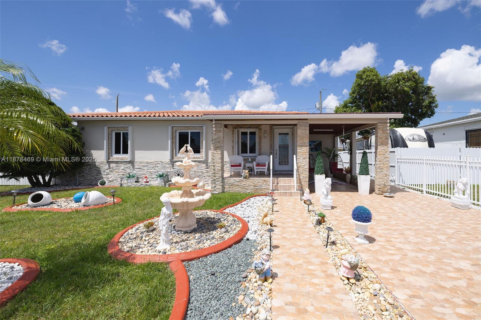 RICHMOND HEIGHTS - Residential