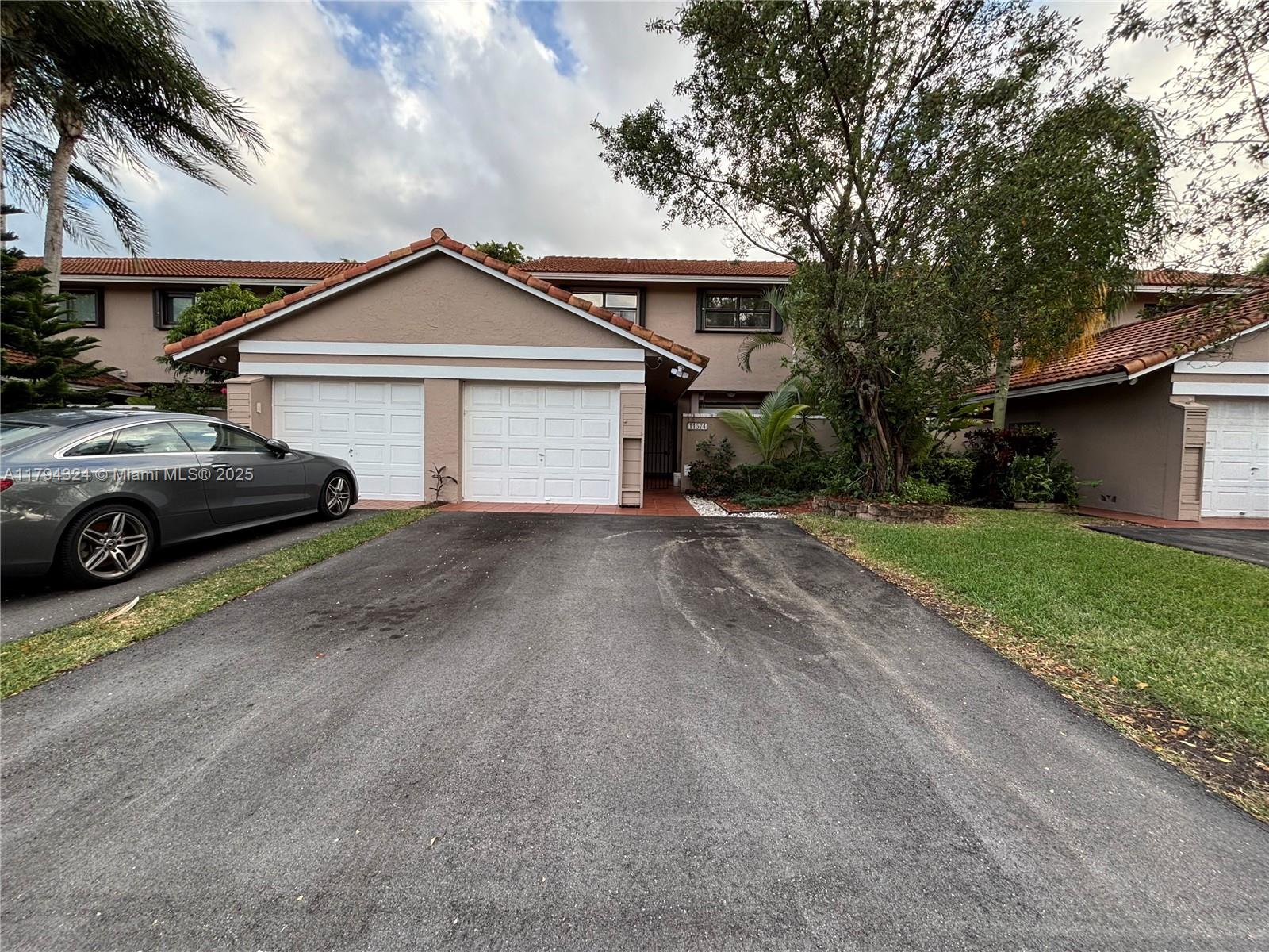 Property for Sale at 11574 Sw 91st Ter, Miami, Broward County, Florida - Bedrooms: 3 
Bathrooms: 3  - $589,000
