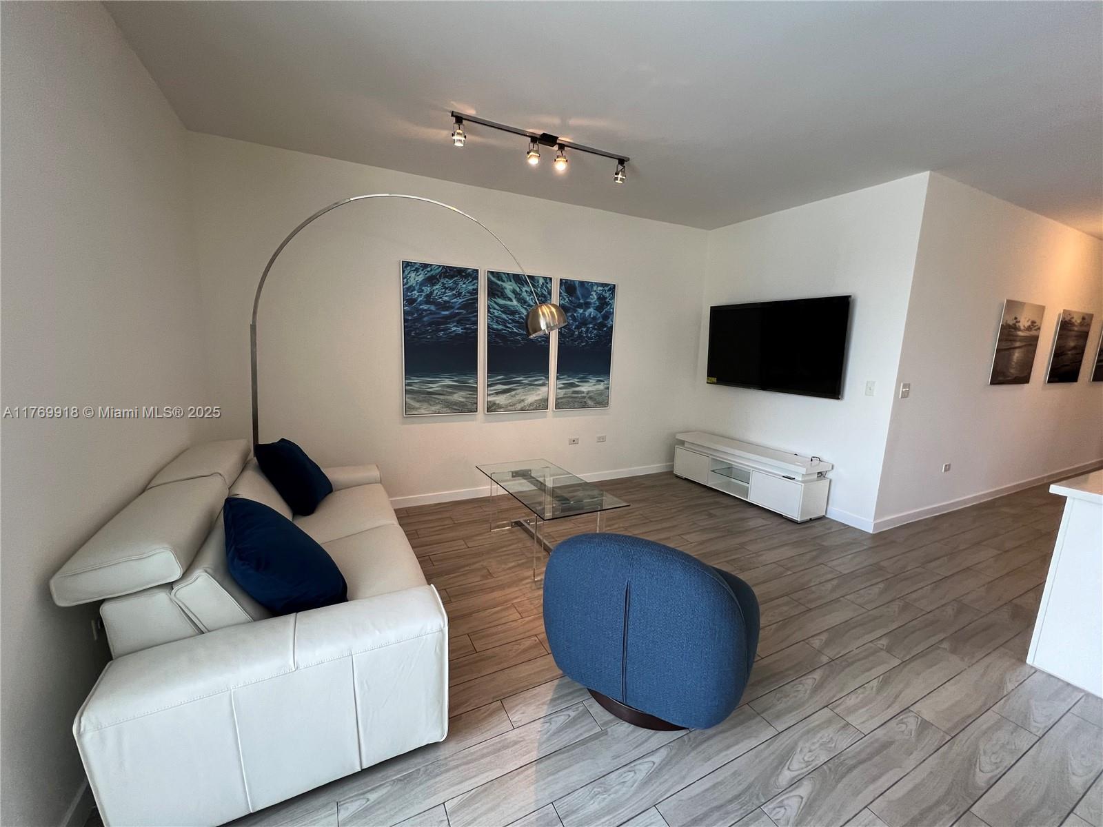 Rental Property at 999 Sw 1st Ave 1202, Miami, Broward County, Florida - Bedrooms: 2 
Bathrooms: 2  - $4,350 MO.