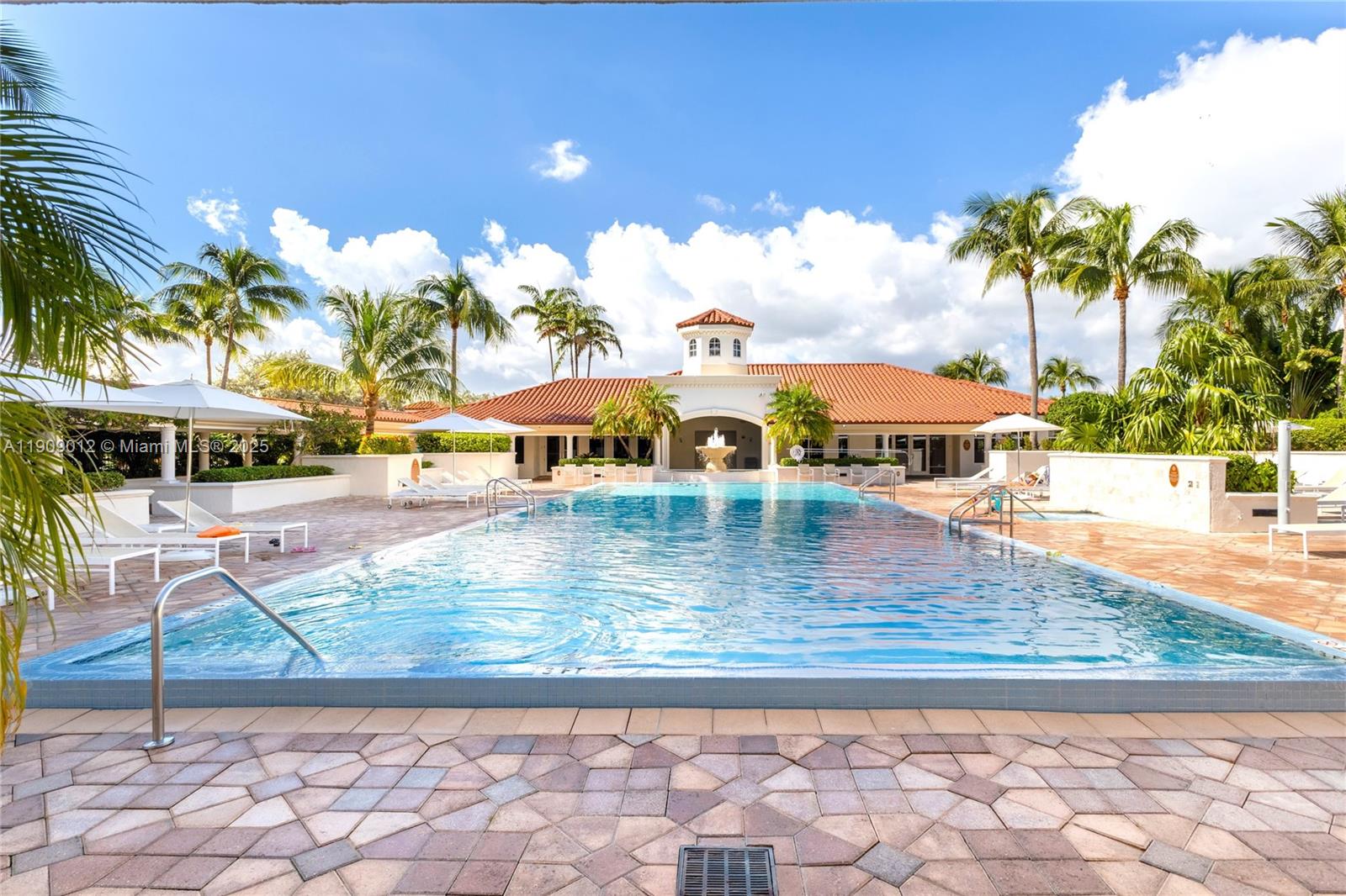 TURNBERRY VILLAGE SO TOWE - Residential