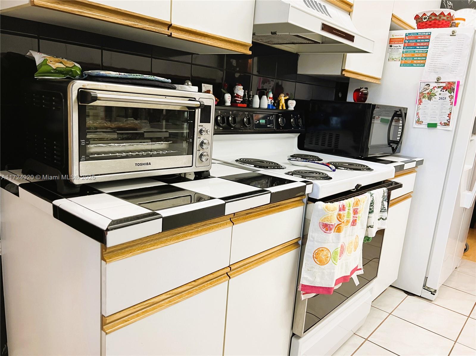 HAWTHORNE AT CENTURY VILL - Residential