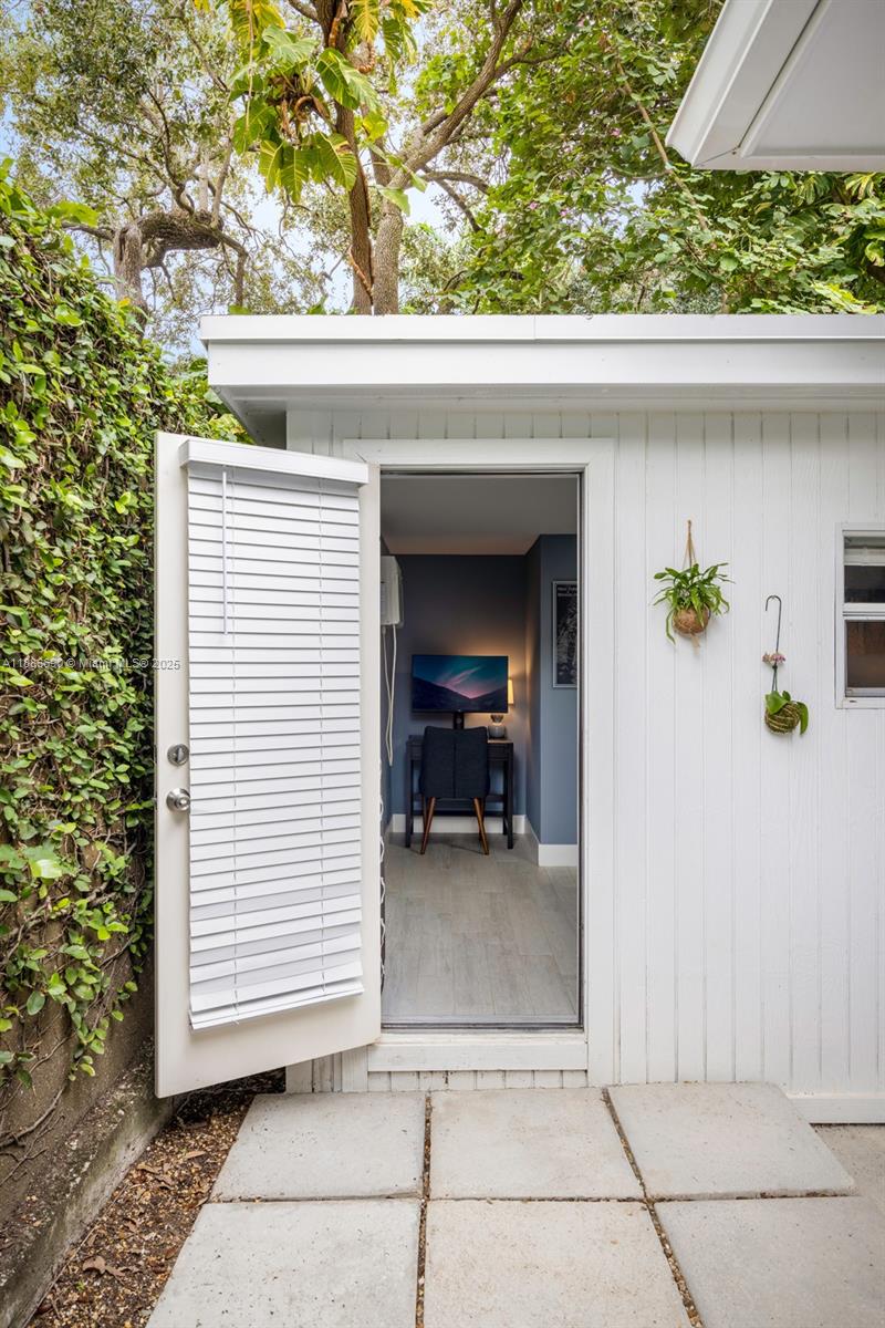 ROCK REEF - Residential