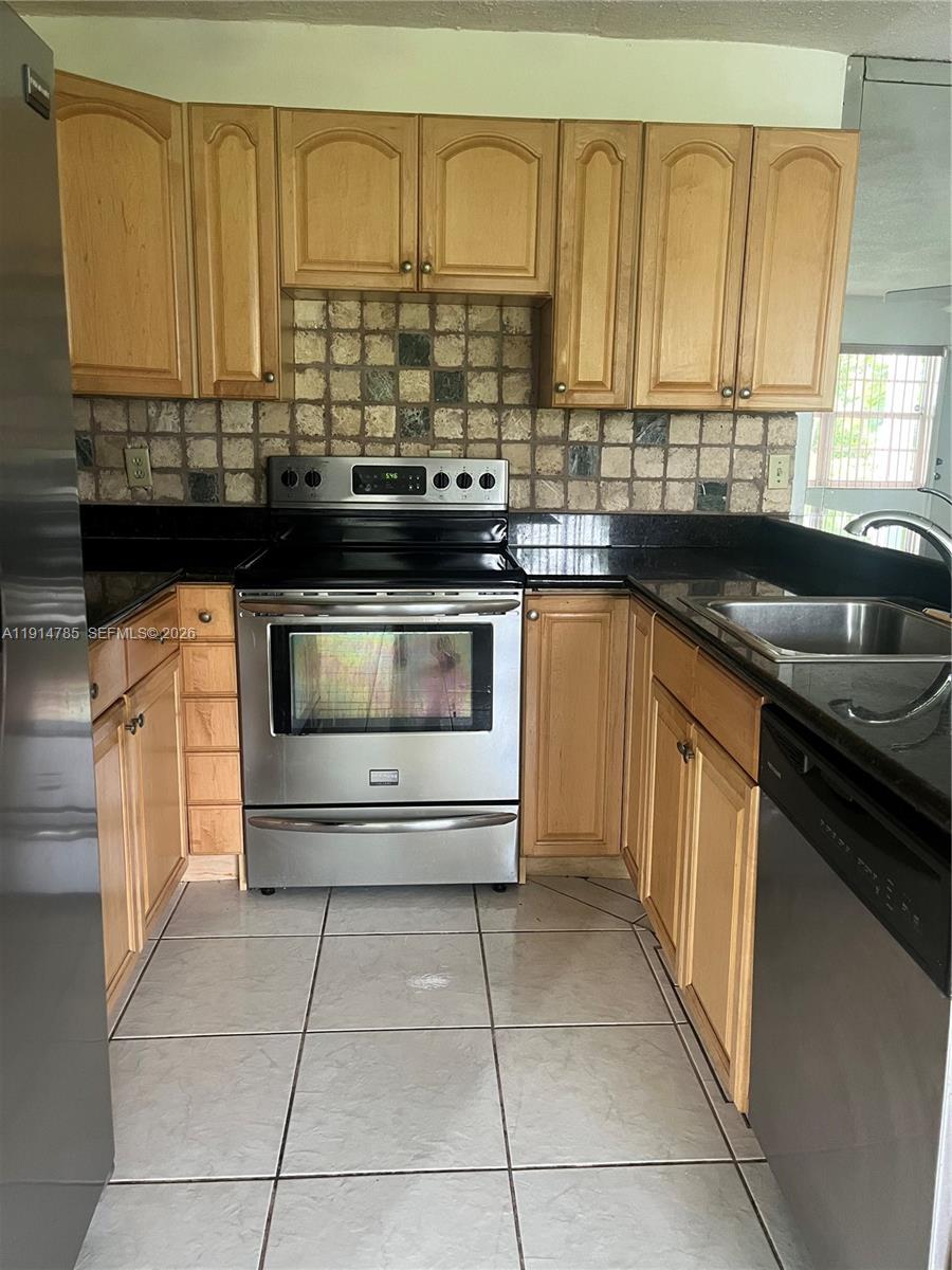 MAYBURY MANSIONS CONDO - Residential