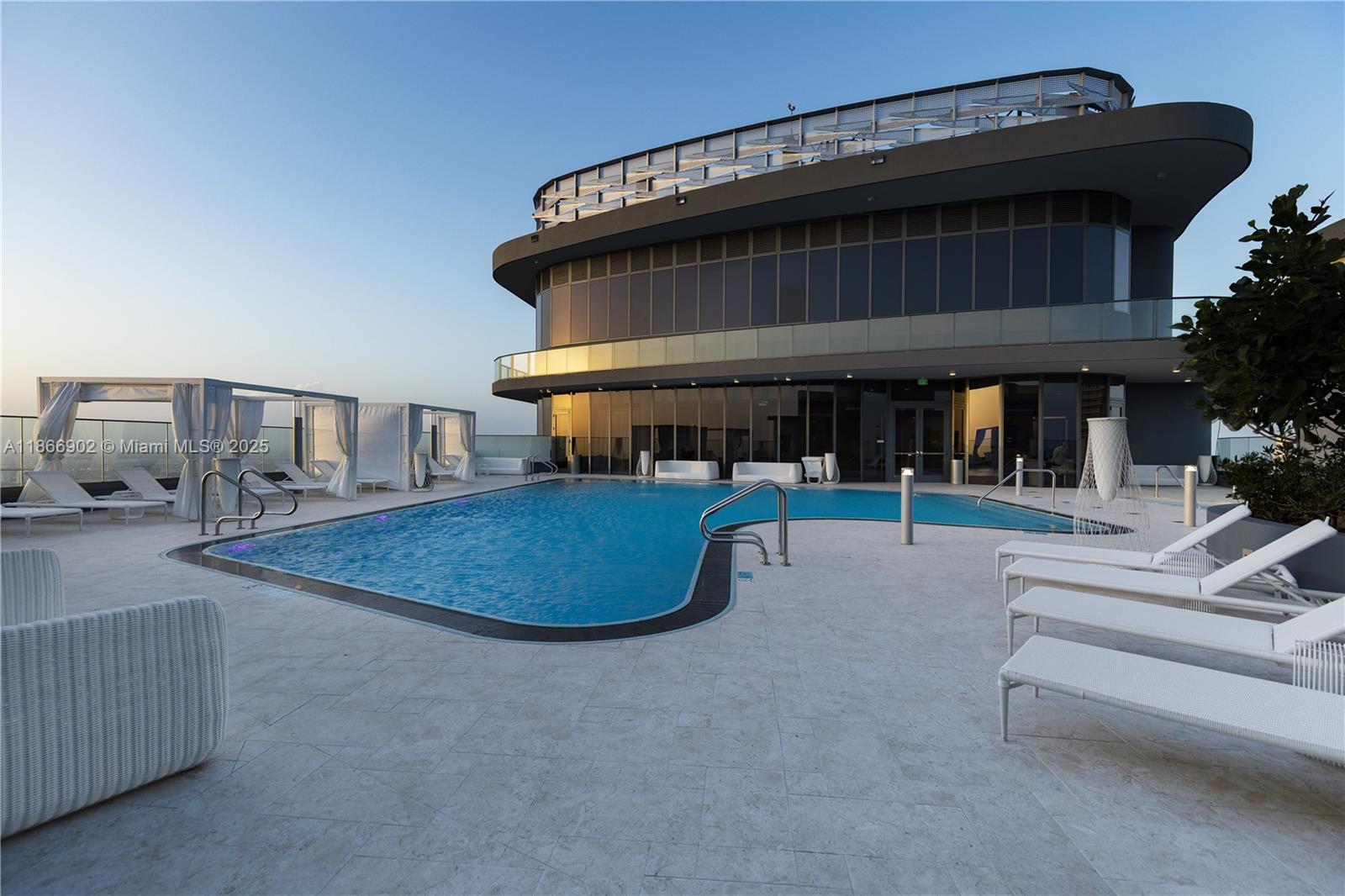 1000 Brickell Plz 2301