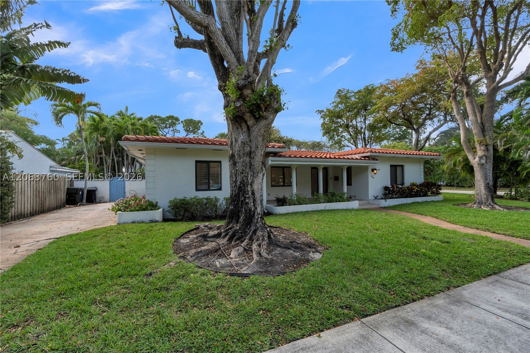 549 NE 12th Ave