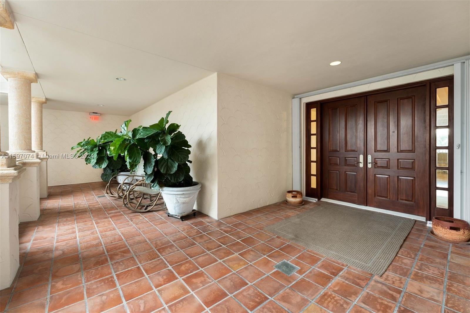 BAYVIEW FISHER ISL CONDO - Residential