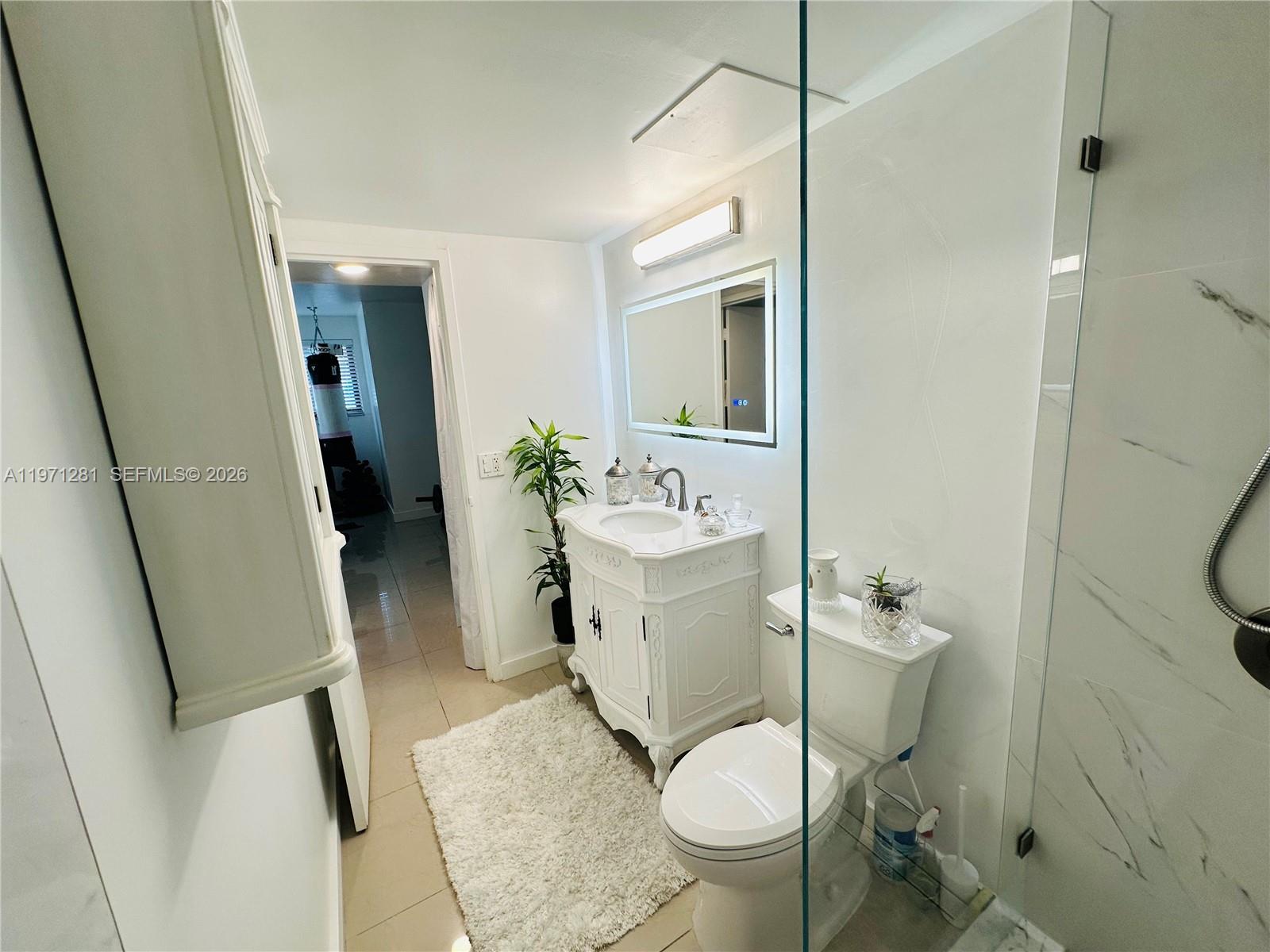 YACHT CLUB CONDO (THE) - Residential