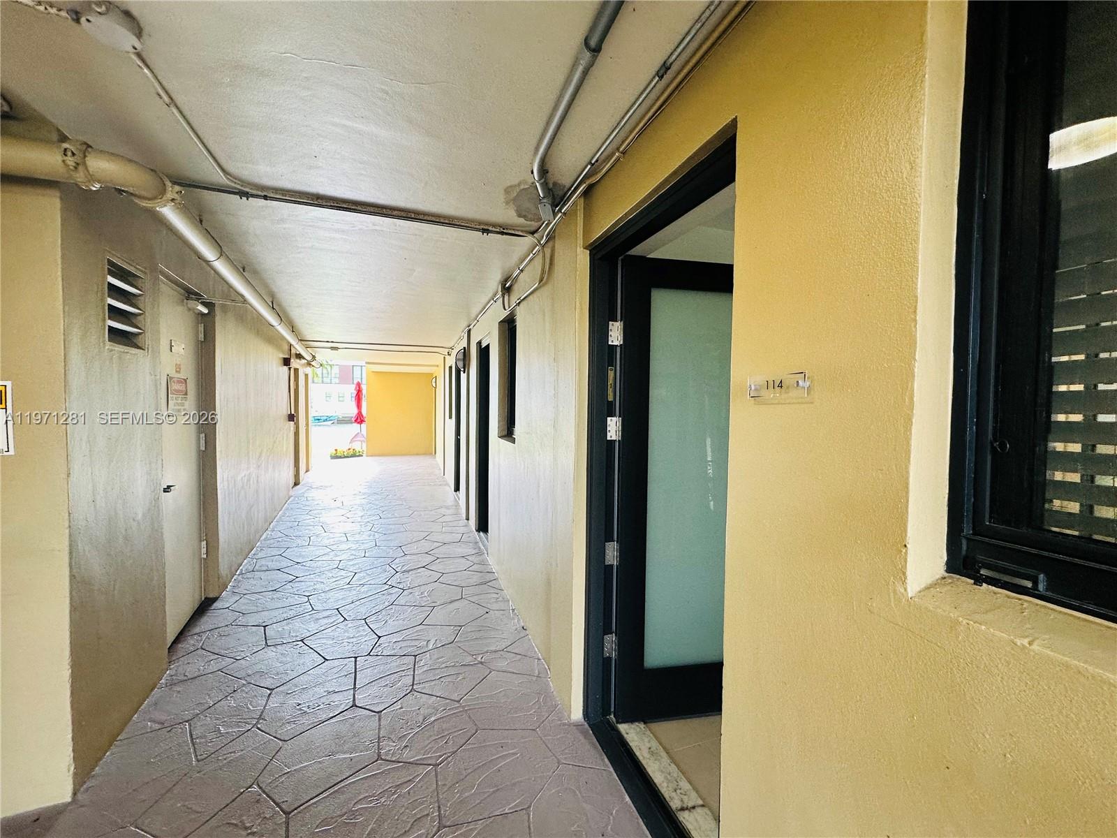 YACHT CLUB CONDO (THE) - Residential