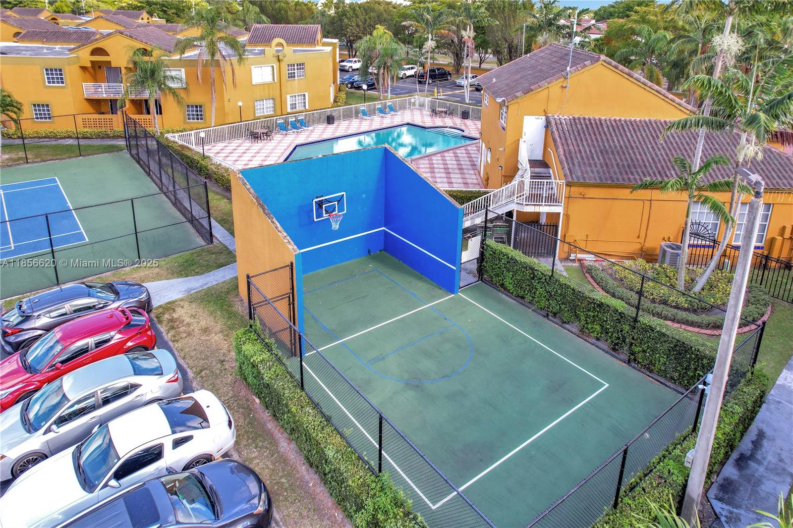 SOLEIL AT FONTAINEBLEAU C - Residential Lease