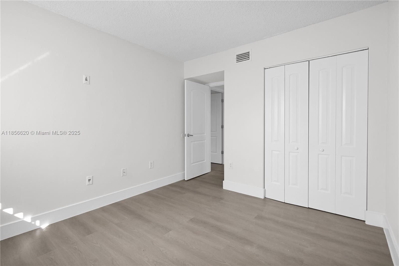 SOLEIL AT FONTAINEBLEAU C - Residential Lease