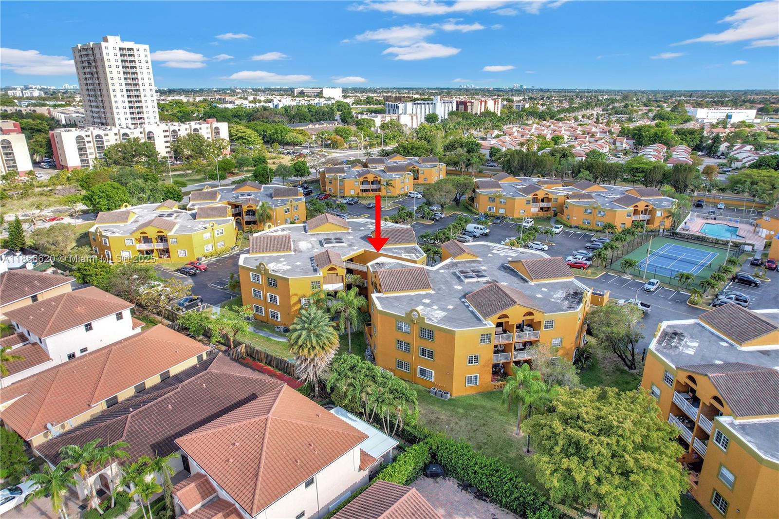 SOLEIL AT FONTAINEBLEAU C - Residential Lease