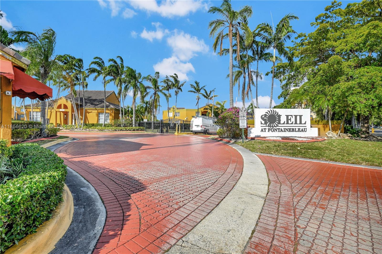 SOLEIL AT FONTAINEBLEAU C - Residential Lease