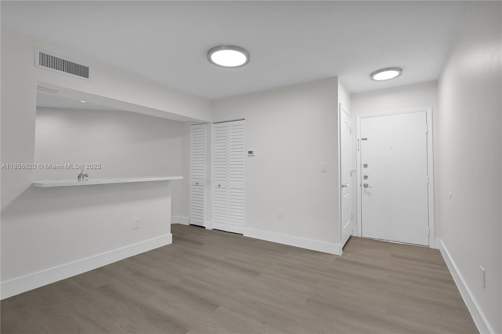 SOLEIL AT FONTAINEBLEAU C - Residential Lease