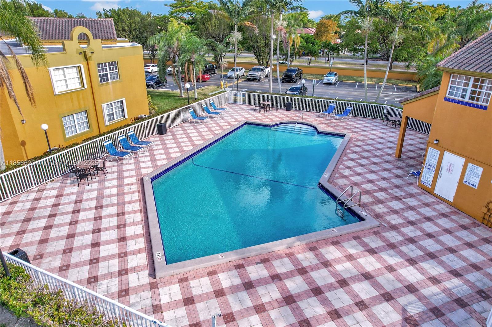 SOLEIL AT FONTAINEBLEAU C - Residential Lease