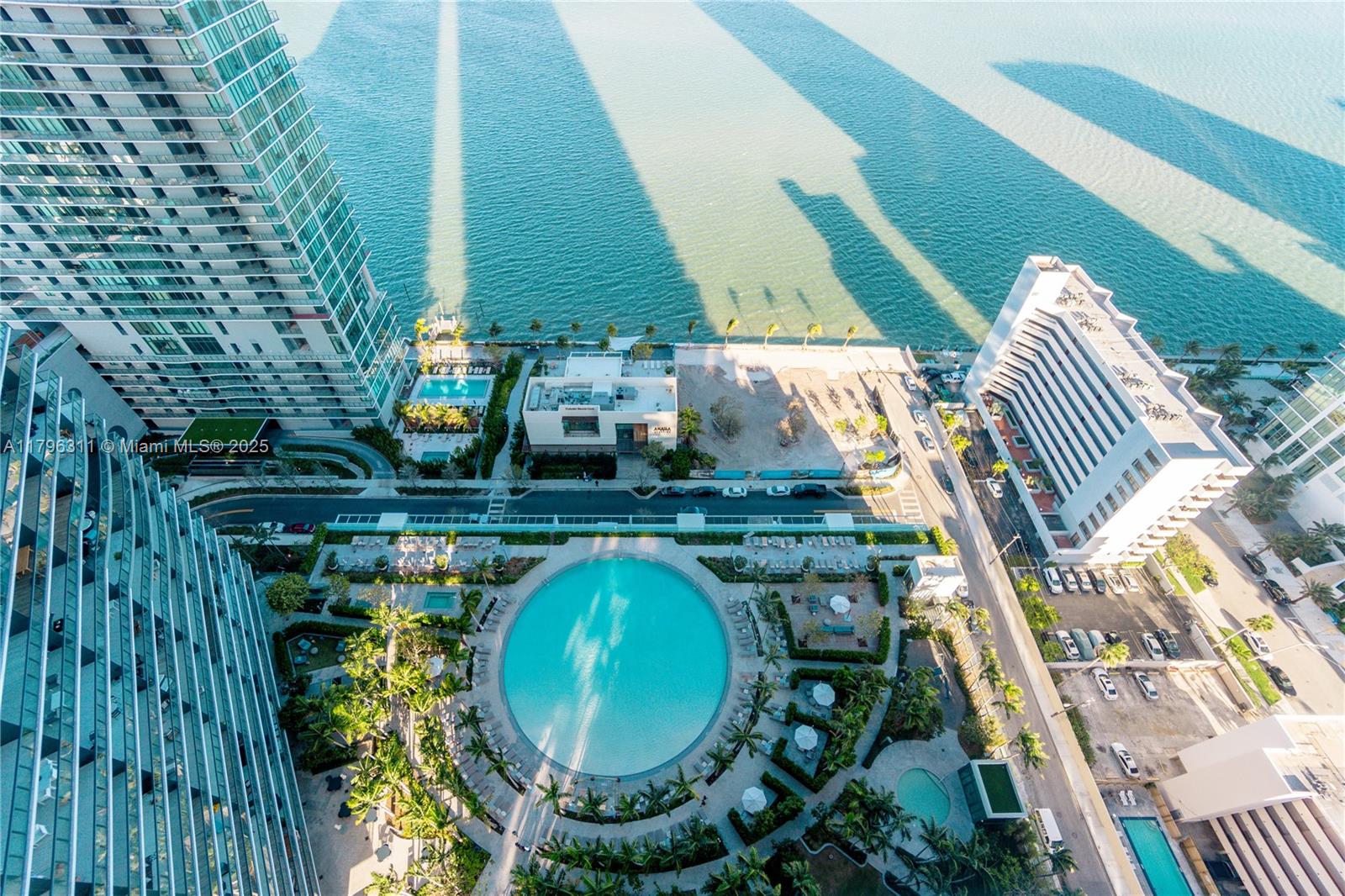 GRAN PARAISO CONDO - Residential