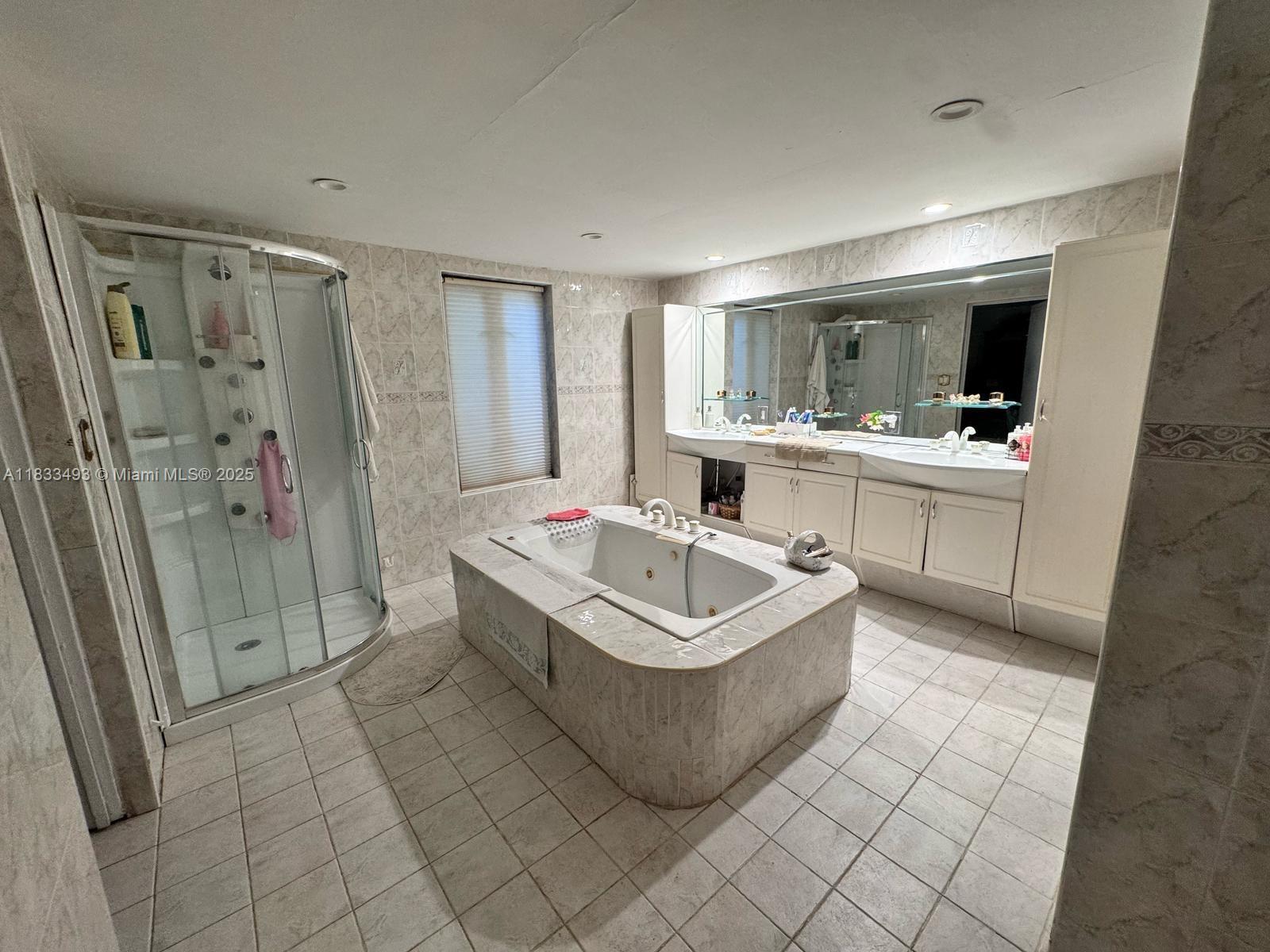 MONTURA RANCH ESTATES - Residential