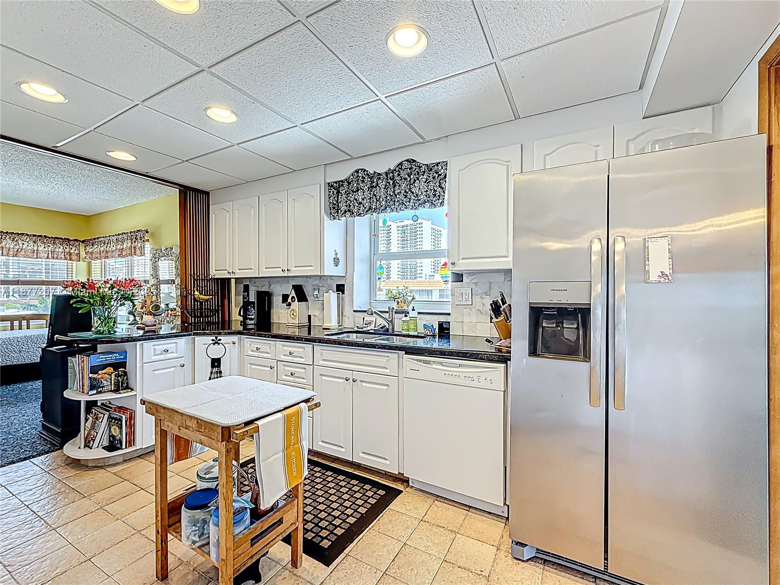 GOLDEN BAY TOWERS CO-OP - Residential