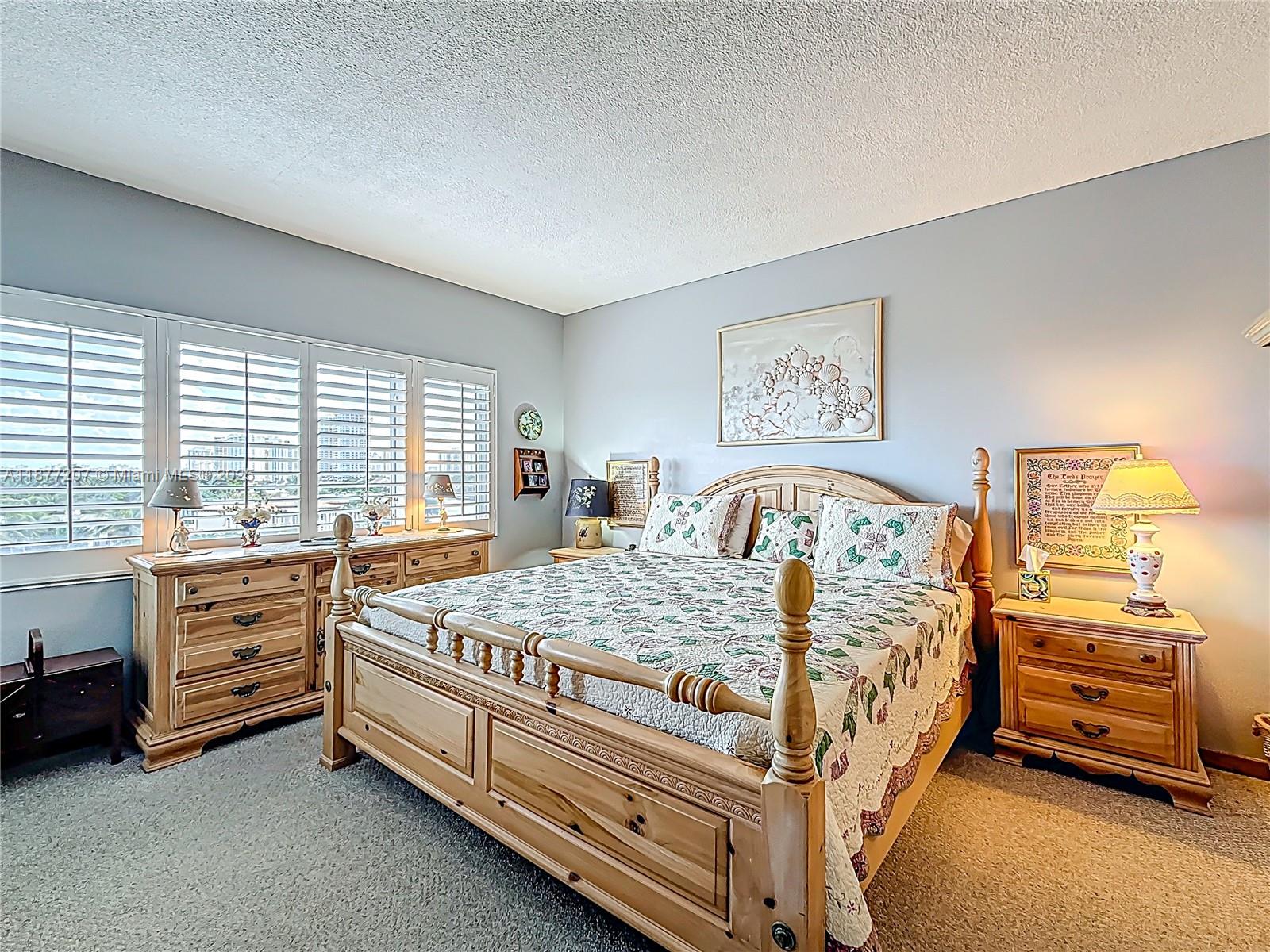 GOLDEN BAY TOWERS CO-OP - Residential