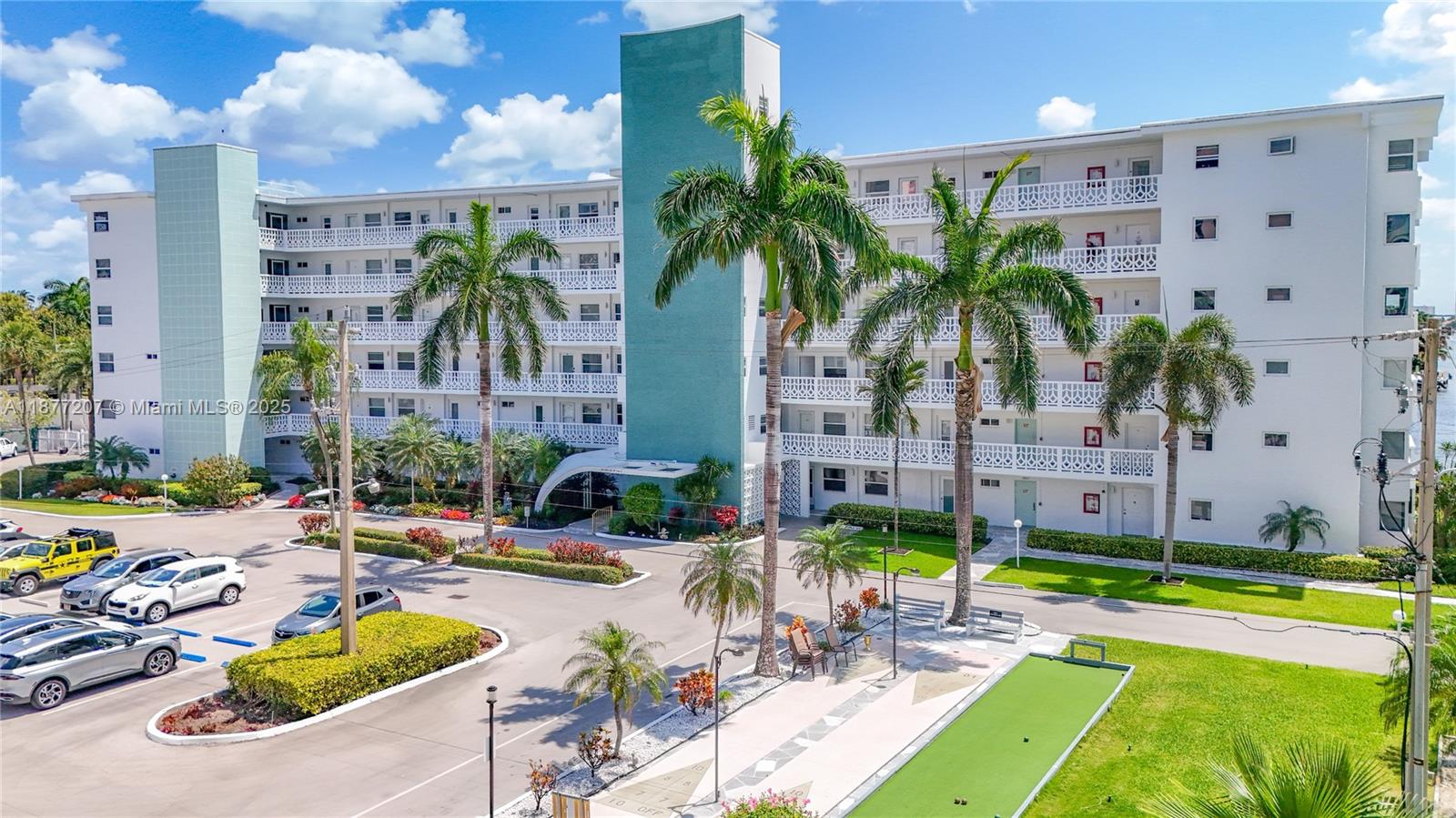 GOLDEN BAY TOWERS CO-OP - Residential