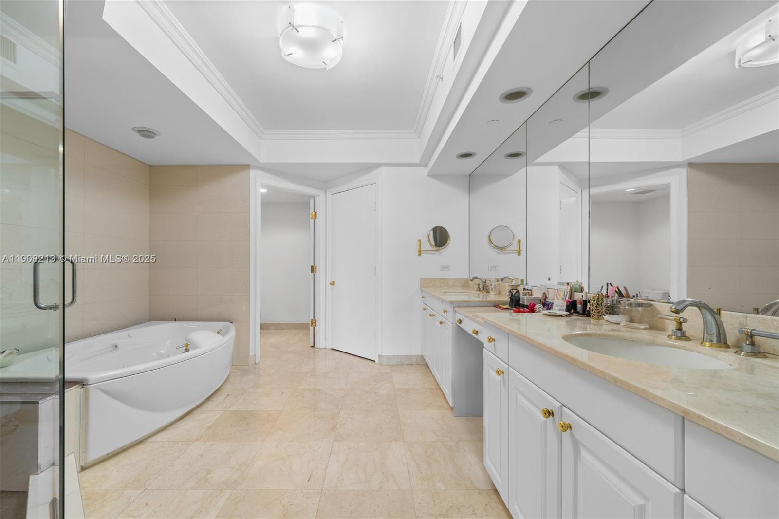 THE PENINSULA CONDO - Residential