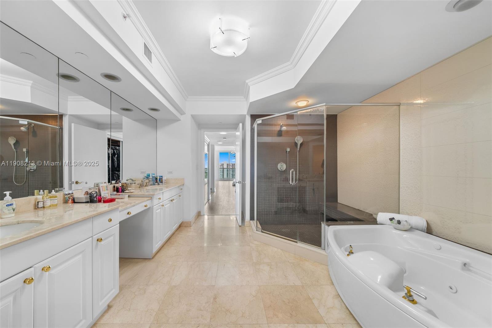 THE PENINSULA CONDO - Residential