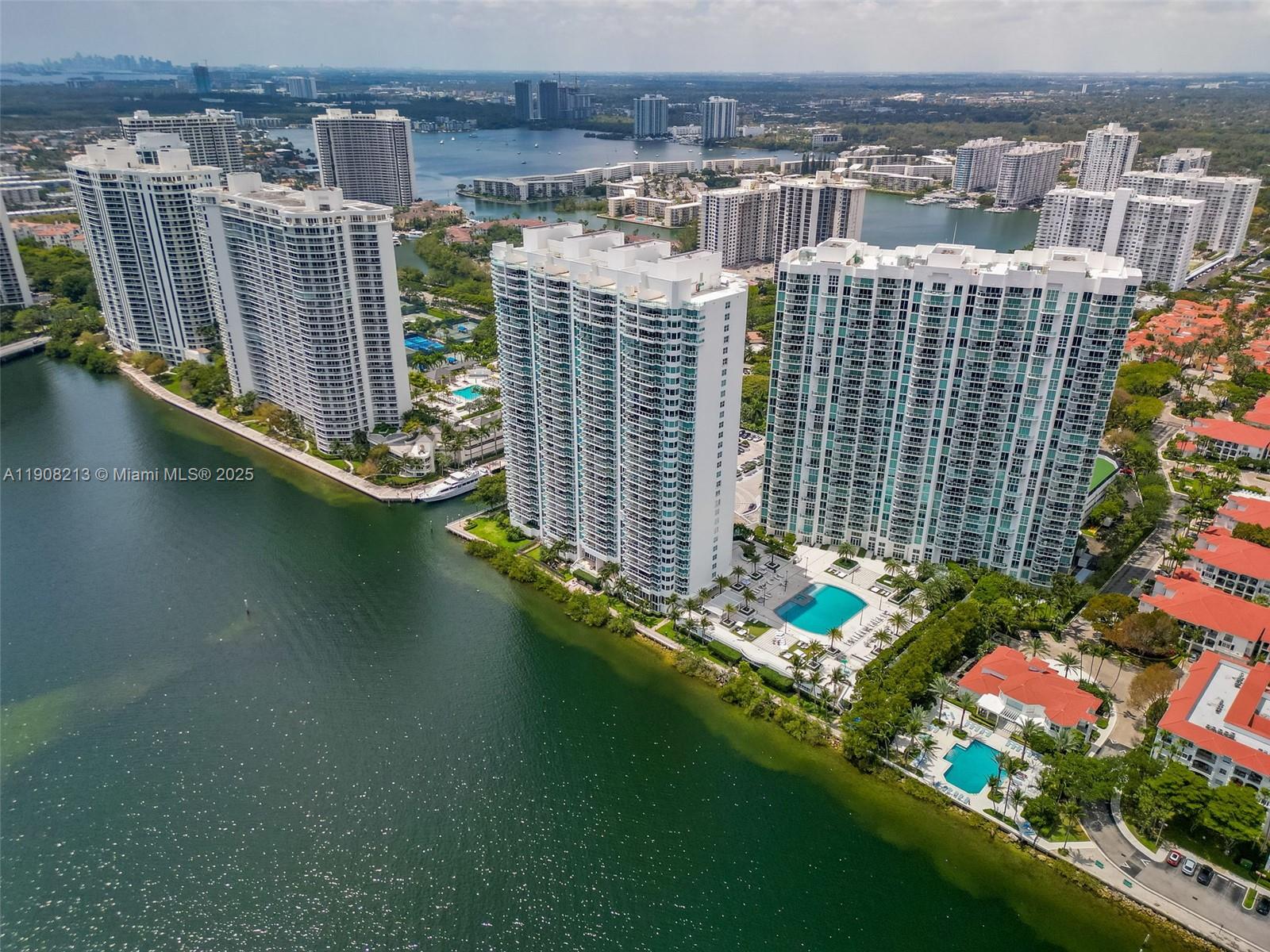 THE PENINSULA CONDO - Residential