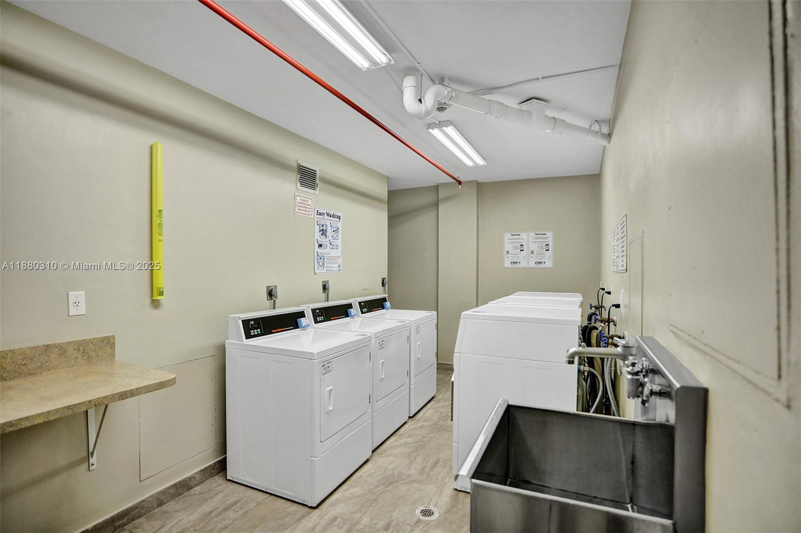 WAVE CONDO - Residential Lease