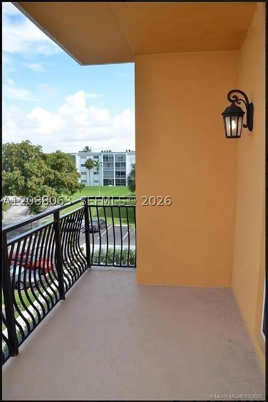 555 E Dania Beach Blvd 5