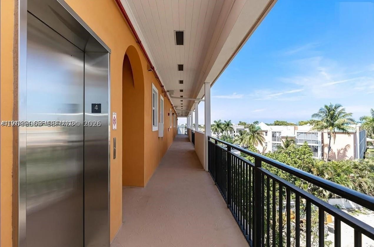 555 E Dania Beach Blvd 5