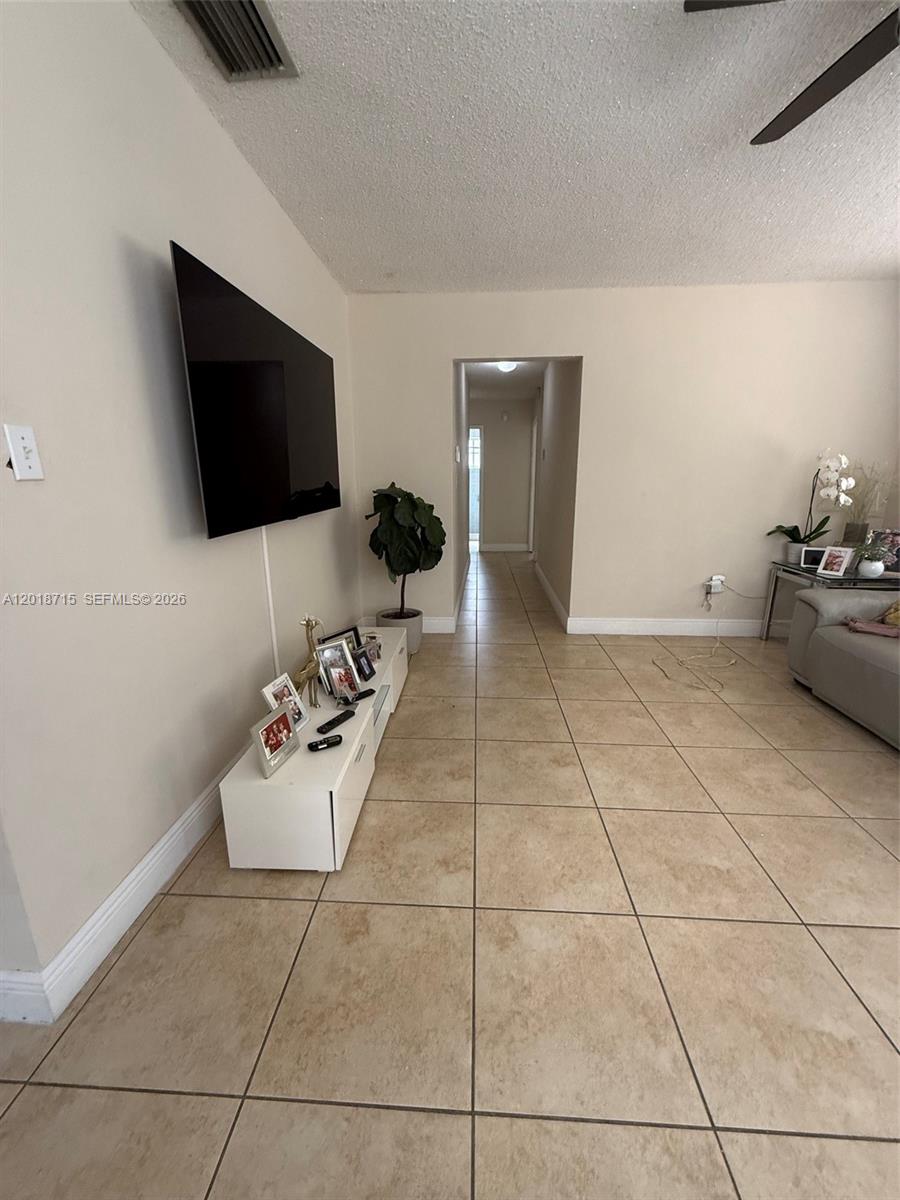6720 SW 21st St 1