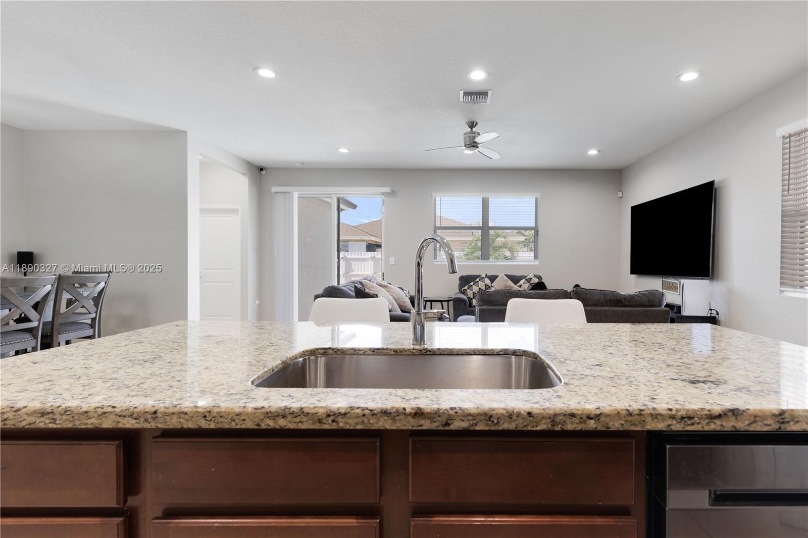 A H AT TURNPIKE SOUTH SEC - Residential