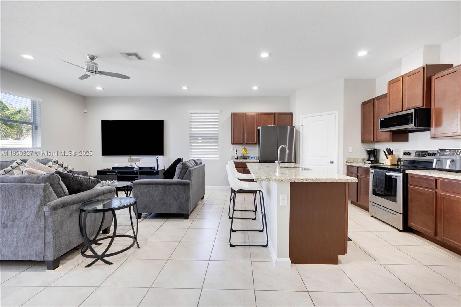 A H AT TURNPIKE SOUTH SEC - Residential