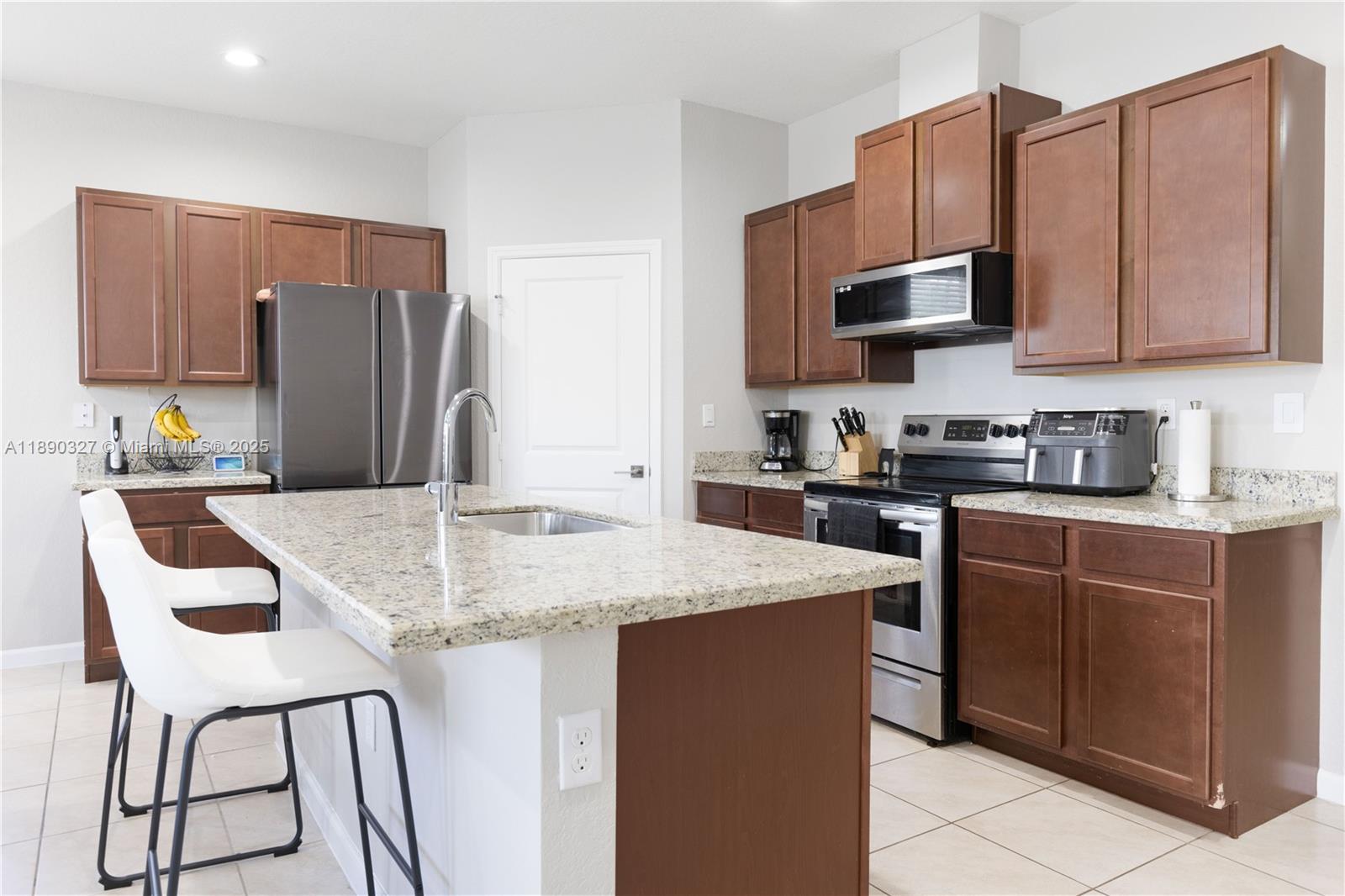 A H AT TURNPIKE SOUTH SEC - Residential