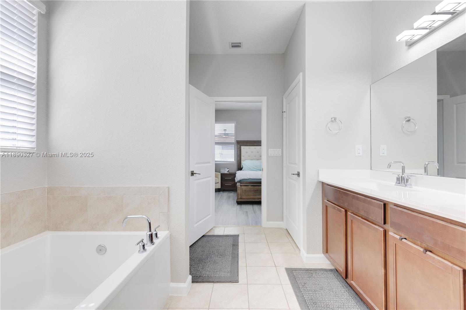 A H AT TURNPIKE SOUTH SEC - Residential