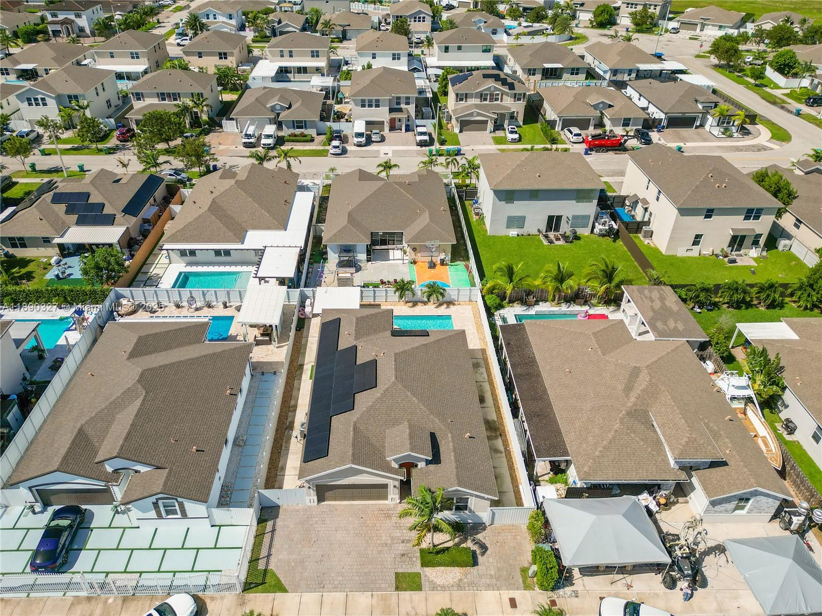 A H AT TURNPIKE SOUTH SEC - Residential