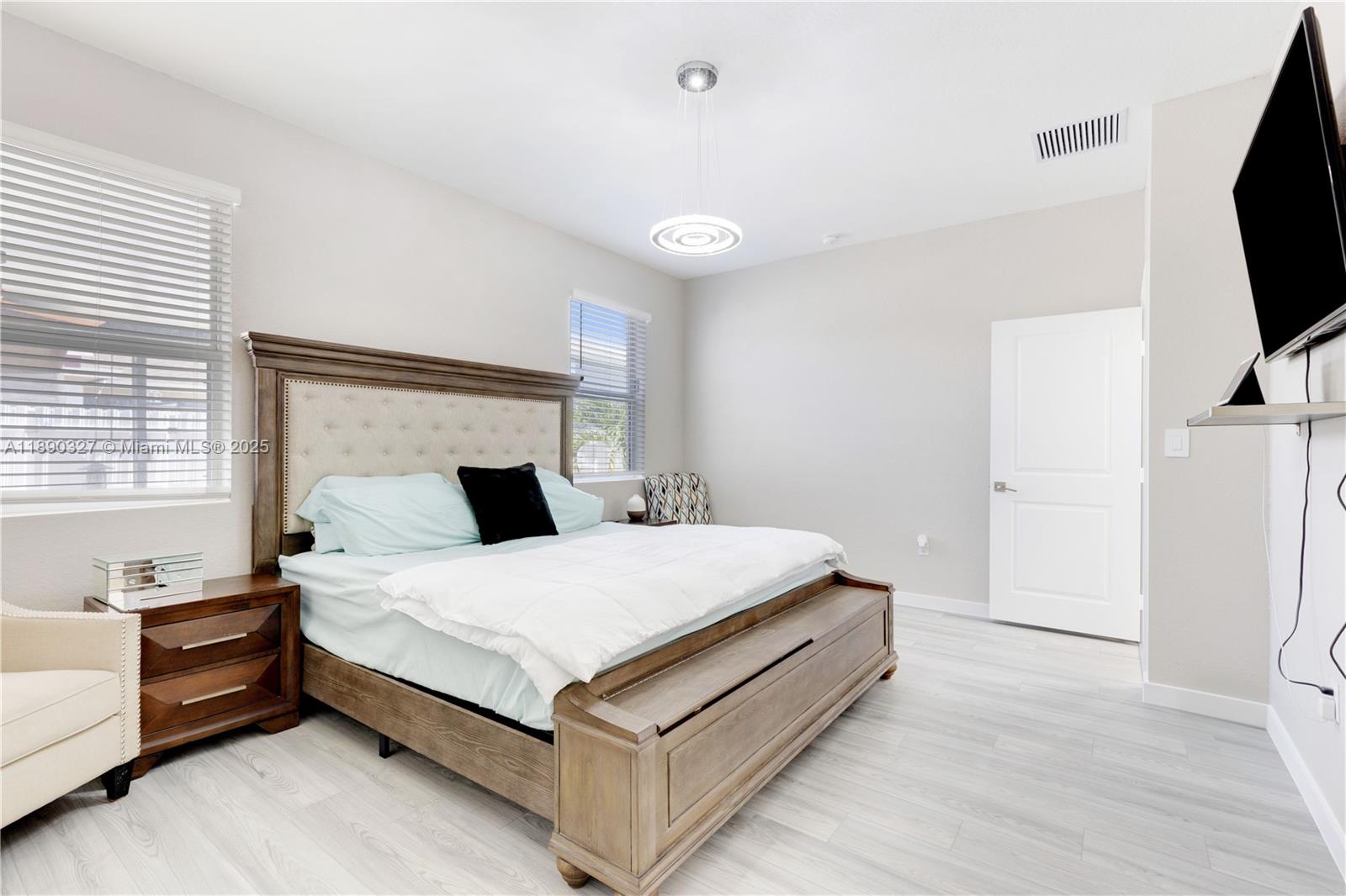 A H AT TURNPIKE SOUTH SEC - Residential