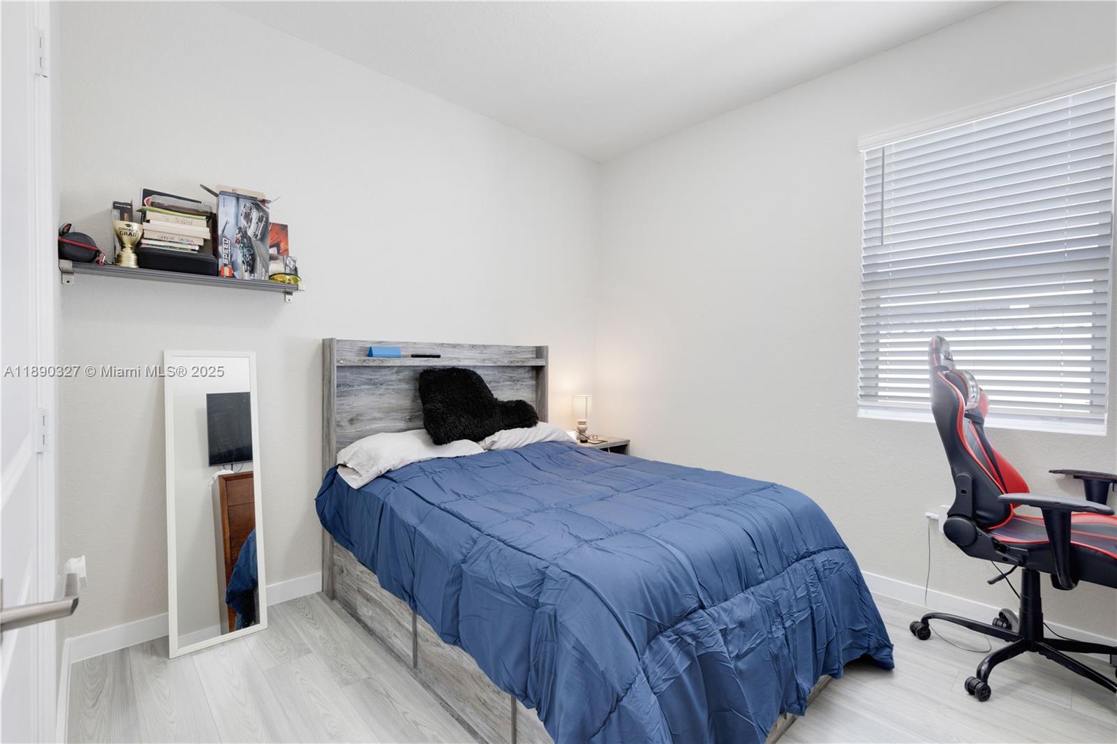 A H AT TURNPIKE SOUTH SEC - Residential
