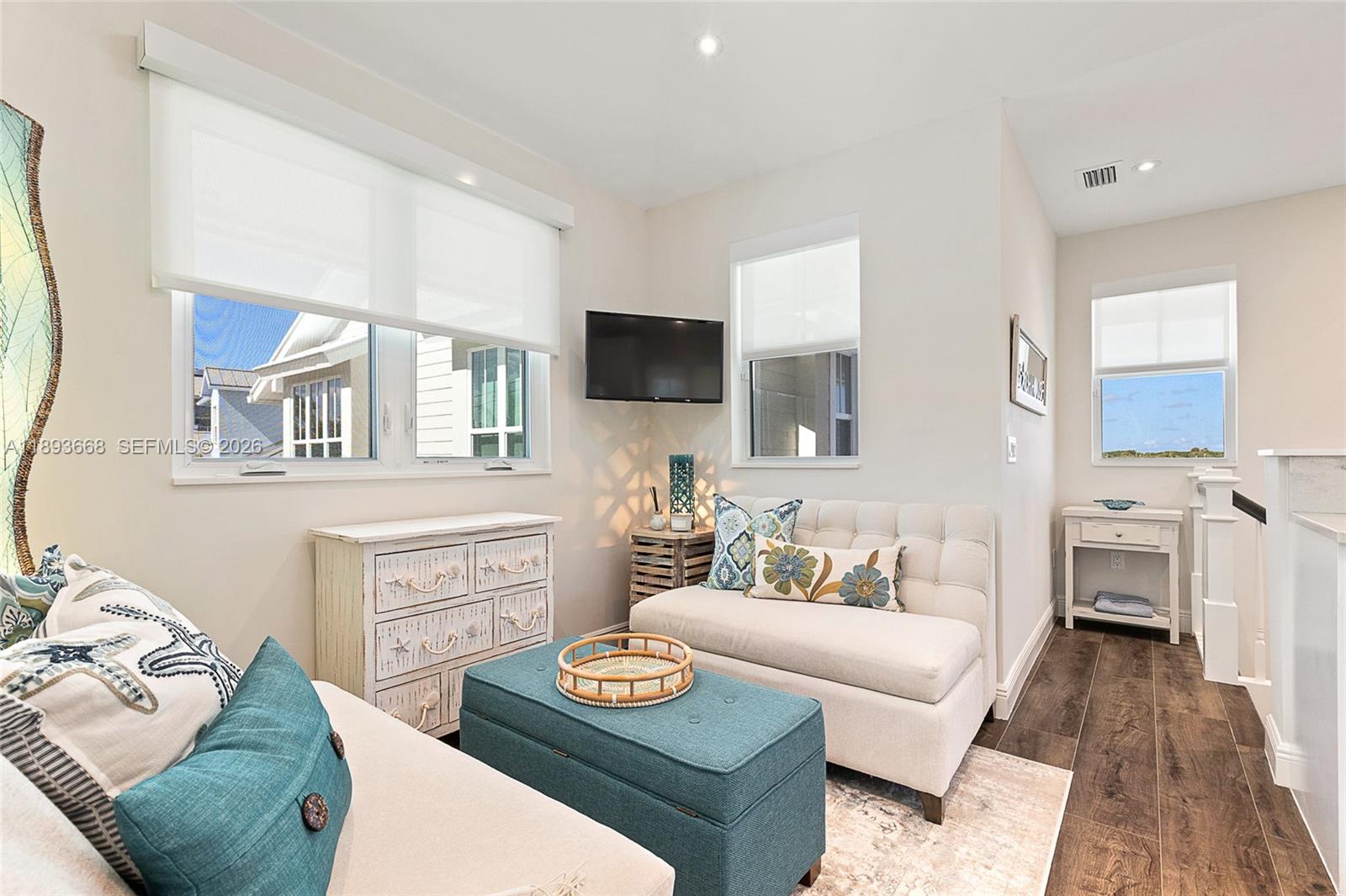 Sandy Depths - Residential