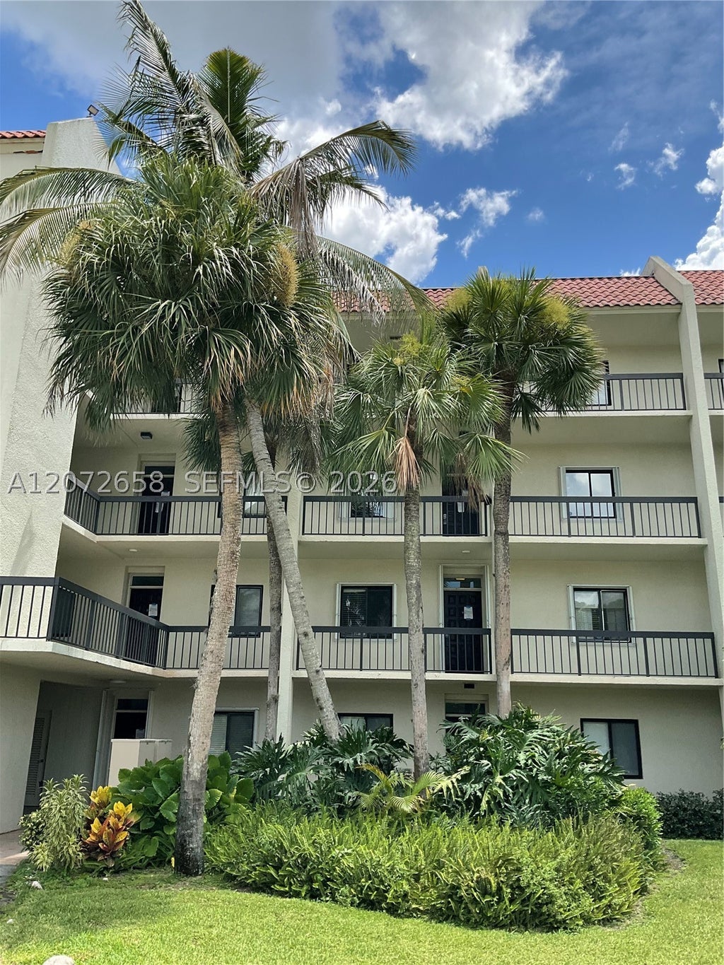 Photo of 3050 Presidential Way #403, West Palm Beach, FL 33401 (MLS # A12072658)