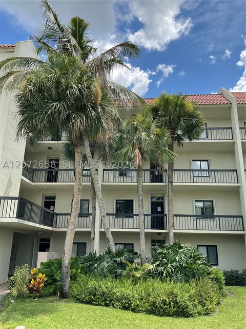 Photo of 3050 Presidential Way #403, West Palm Beach, FL 33401 (MLS # A12072658)
