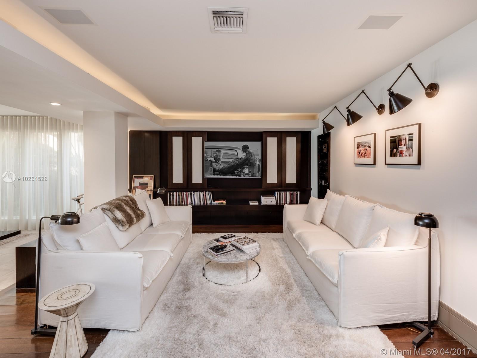 San Marino Island - Residential