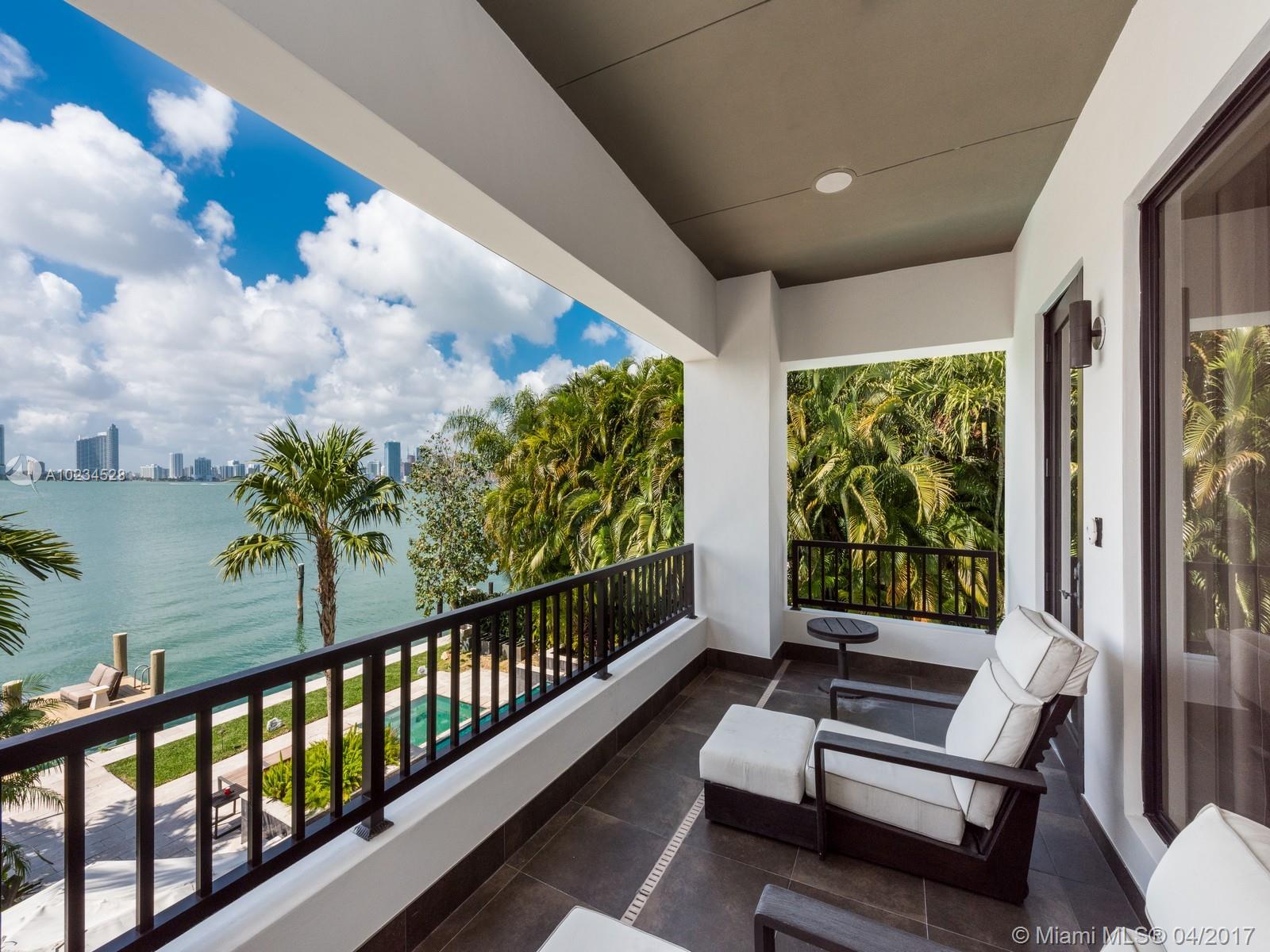 San Marino Island - Residential