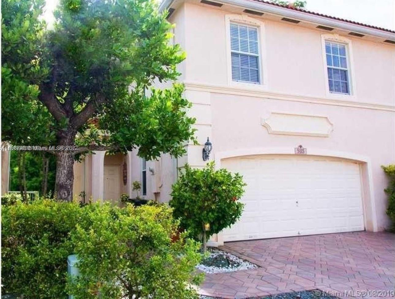 Rental Property at 5115 Stagecoach Dr 5115, Coconut Creek, Broward County, Florida - Bedrooms: 3 
Bathrooms: 3  - $3,350 MO.